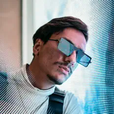 收听 Alex Alliver、观看音乐视频、阅读小传、查看巡演日期等 ！