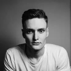 Noeleven dinle, müzik videolarını izle, biyografisini oku, tur tarihlerini ve daha fazlasını gör!