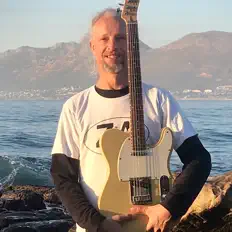 聆聽 Johann Kotze、觀看音樂影片、閱讀小傳、查看巡演日期等！