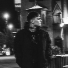 Автостопом по Москве Странное исполнение