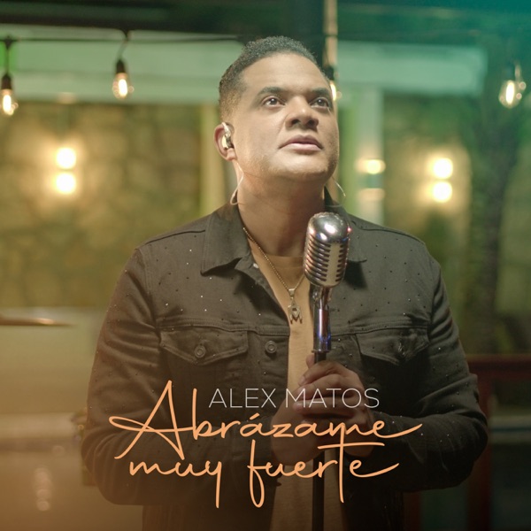 Abrázame muy fuerte