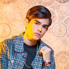 Ascolta David Flores, guarda video musicali, leggi la biografia, vedi le date del tour & altro!