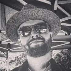 收听 Project Lionheart、观看音乐视频、阅读小传、查看巡演日期等 ！