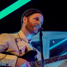 Posłuchaj wykonawcy Jacob Metcalf, obejrzyj teledyski, przeczytaj biografię, zobacz daty tras koncertowych i nie tylko!