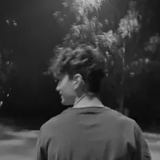 Luister naar Darik, bekijk muziekvideo's, lees de bio, bekijk de tourdata, en meer!