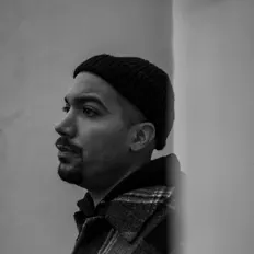 Poslechněte si interpreta Bajan K, sledujte hudební videa, přečtěte si životopis, podívejte se na data turné a další informace.