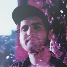 收听 Bleak Year、观看音乐视频、阅读小传、查看巡演日期等 ！