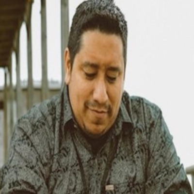 Listen to Valenzuela, watch music videos, read bio, see tour dates & more!