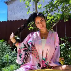 BBYFACEDREAMGRL सुनें, म्यूज़िक वीडियो देखें, बायो पढ़ें, दौरे की तारीखें और बहुत कुछ देखें!
