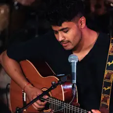 Diluckshan Jeyaratnam dinle, müzik videolarını izle, biyografisini oku, tur tarihlerini ve daha fazlasını gör!