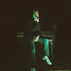 Dj Doughboiを聴いたり、ミュージックビデオを鑑賞したり、経歴やツアー日程などを確認したりしましょう！