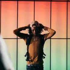 收听 2FlyyCrip、观看音乐视频、阅读小传、查看巡演日期等 ！