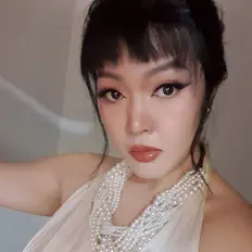 Dengarkan Audrey Babe, tonton video musik, baca bio, lihat tanggal tur & lainnya!