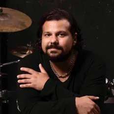 Listen to Gino Banks, watch music videos, read bio, see tour dates & more!