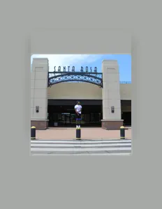 HoodieT3 सुनें, म्यूज़िक वीडियो देखें, बायो पढ़ें, दौरे की तारीखें और बहुत कुछ देखें!