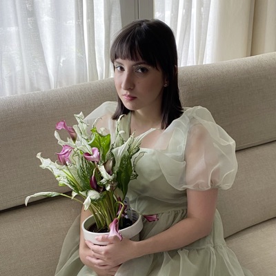 Listen to Cristina Quesada, watch music videos, read bio, see tour dates & more!
