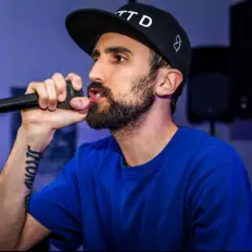 Escucha a Brett D, mira videos musicales, lee su biografía, consulta las fechas de las gira y más.