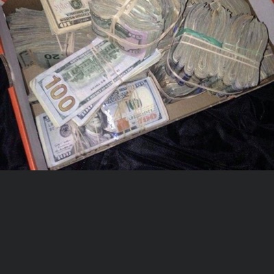 Not Spending (feat. Reggie & Quan Beino) - Single