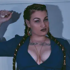 Dengarkan Dahlia, tonton video musik, baca bio, lihat tanggal tur & lainnya!
