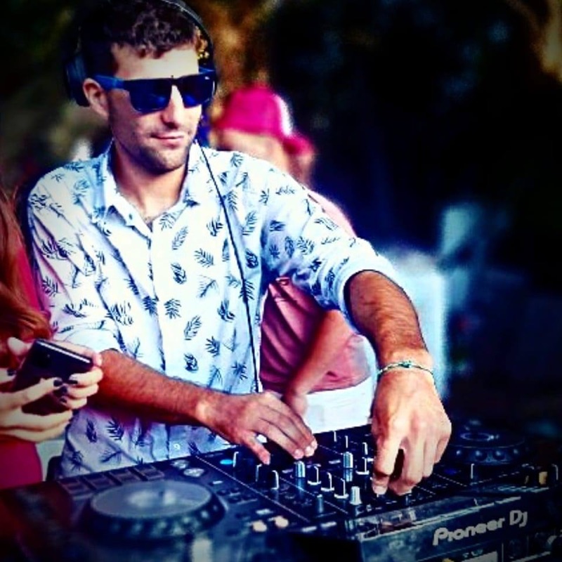 Jero Moscoloni - Music Session #4 - Enganchado Ke Personajes