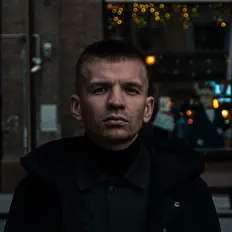 Poslechněte si interpreta Элиенбой, sledujte hudební videa, přečtěte si životopis, podívejte se na data turné a další informace.