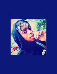 MOODA सुनें, म्यूज़िक वीडियो देखें, बायो पढ़ें, दौरे की तारीखें और बहुत कुछ देखें!