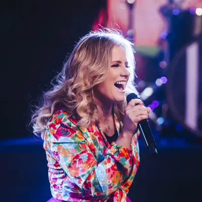 Listen to Rossana Fernandez Maldonado, watch music videos, read bio, see tour dates & more!