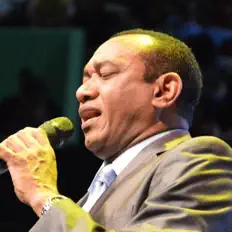 Escucha a Bienvenido Javier Domínguez, mira videos musicales, lee su biografía, consulta las fechas de las gira y más.