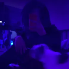 收听 NOIZZ.、观看音乐视频、阅读小传、查看巡演日期等 ！