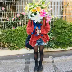 Poslechněte si interpreta ロコビッチ, sledujte hudební videa, přečtěte si životopis, podívejte se na data turné a další informace.