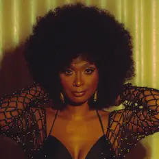 聆聽 Lenora、觀看音樂影片、閱讀小傳、查看巡演日期等！