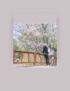 새벽밤을(를) 듣고, 뮤직 비디오를 보고, 약력을 읽고, 투어 일정 등을 확인하세요!