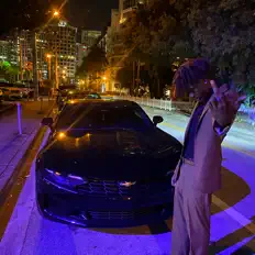 Poslechněte si interpreta owoshark, sledujte hudební videa, přečtěte si životopis, podívejte se na data turné a další informace.