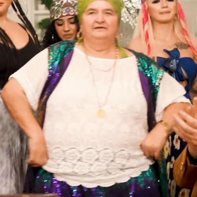 Leo de la Strehaia - Apă de Măcelar (feat. Olga, Raihold & Patroana)