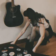 Kate Mallenを聴いたり、ミュージックビデオを鑑賞したり、経歴やツアー日程などを確認したりしましょう！