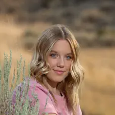 Dengarkan Annika Johnson, tonton video musik, baca bio, lihat tanggal tur & lainnya!