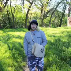 收听 DNR Monster、观看音乐视频、阅读小传、查看巡演日期等 ！