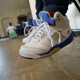 Feels Like Fire >aRRO