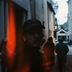 收听 Isaac Stroke、观看音乐视频、阅读小传、查看巡演日期等 ！