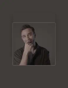 Ouve Mohsen Kalhor, vê vídeos de música, lê a biografia, vê as datas da digressão e muito mais!