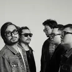 Audicityを聴いたり、ミュージックビデオを鑑賞したり、経歴やツアー日程などを確認したりしましょう！