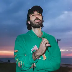 聆聽 Dan Yannay、觀看音樂影片、閱讀小傳、查看巡演日期等！