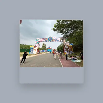 Listen to 禤二, watch music videos, read bio, see tour dates & more!