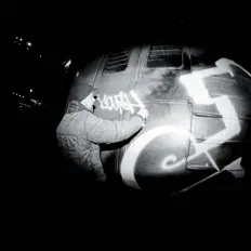Ascolta Mr. Robberhood, guarda video musicali, leggi la biografia, vedi le date del tour & altro!