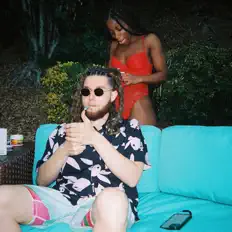 Ακούστε περιεχόμενο από LDE Whyte, παρακολουθήστε μουσικά βίντεο, διαβάστε το βιογραφικό, δείτε ημερομηνίες περιοδείας, και πολλά ακόμη!