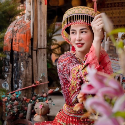 Hmong Songs - Tsis Muaj Leej Twg