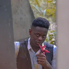 Poslechněte si interpreta Imi Brian, sledujte hudební videa, přečtěte si životopis, podívejte se na data turné a další informace.