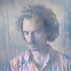 Canard सुनें, म्यूज़िक वीडियो देखें, बायो पढ़ें, दौरे की तारीखें और बहुत कुछ देखें!