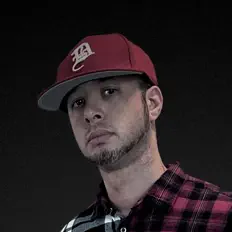 Ascolta SA, guarda video musicali, leggi la biografia, vedi le date del tour & altro!