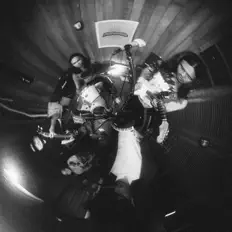 Marinsow dinle, müzik videolarını izle, biyografisini oku, tur tarihlerini ve daha fazlasını gör!